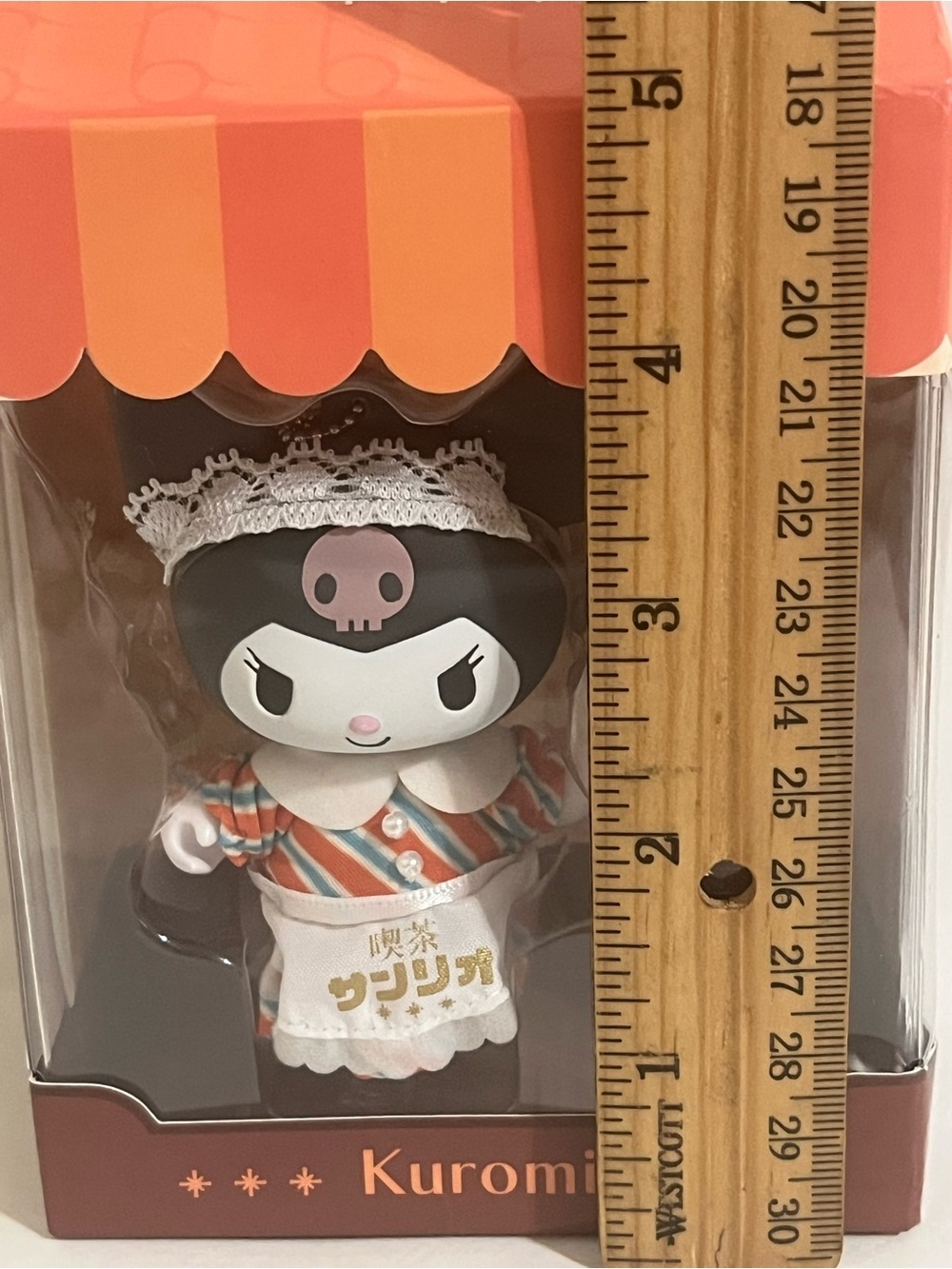 Café Sanrio Second Store Vinyl Figure–KUROMI–Japan Exclusive - Picture 9 of 9